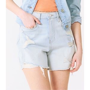 NWT SO Super High Rise '90s Boyfriend Denim Shorts Blue Juniors' Size 7 / 28W